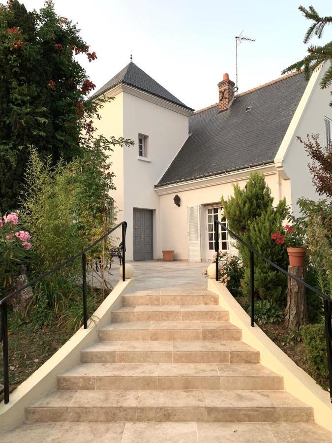 Bed and Breakfast La Tour De Saint Cyr Екстер'єр фото